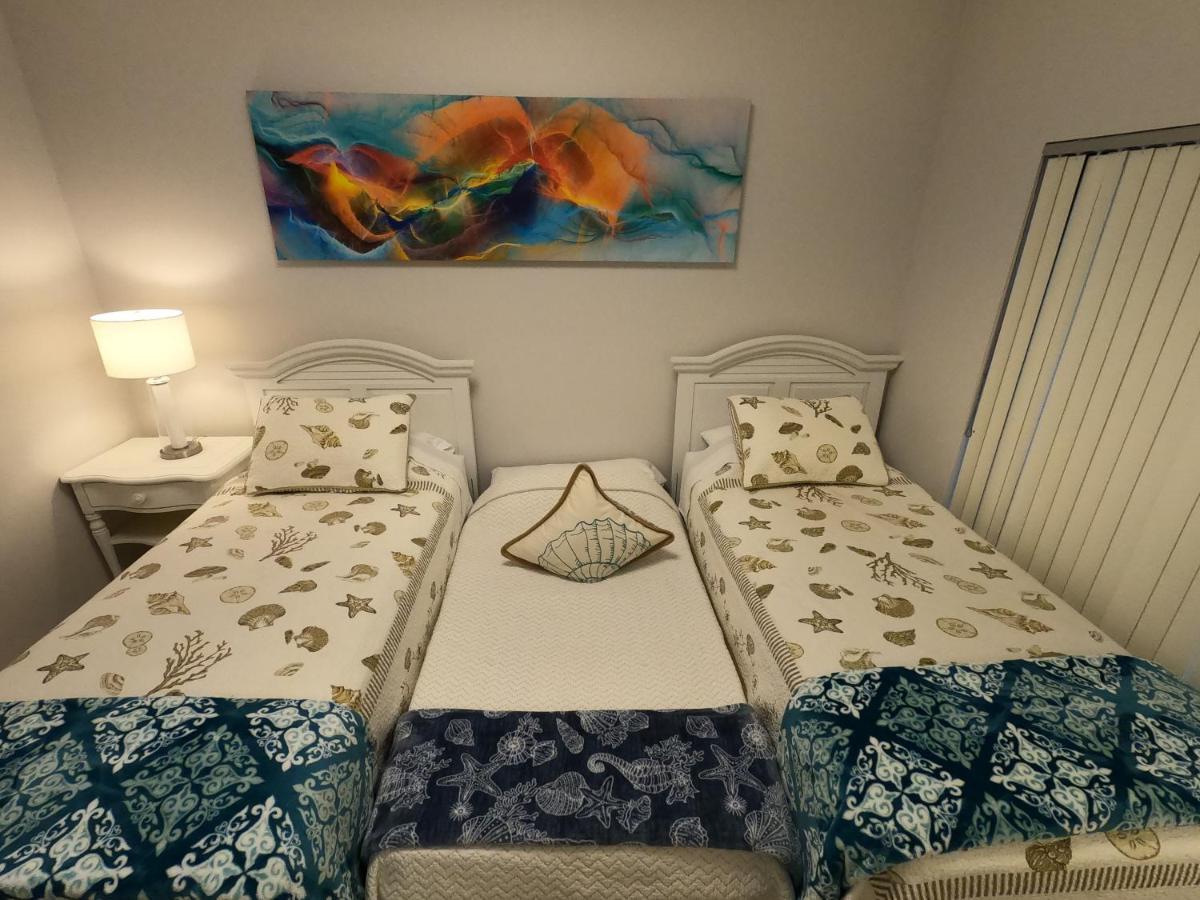 Naples Dream At Wtc With Heated Pool Spa Sauna 7 Bicycles And 3 Mls To Beach エクステリア 写真